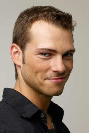Shawn Roberts